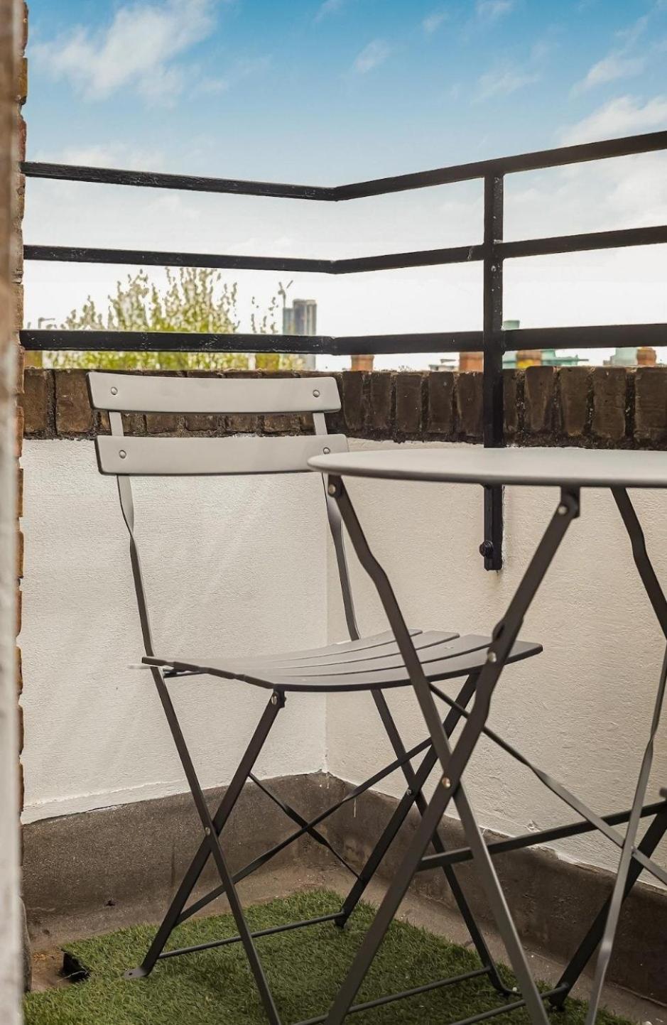 Amazing Marina-Overlooking 1Bed London Exteriör bild